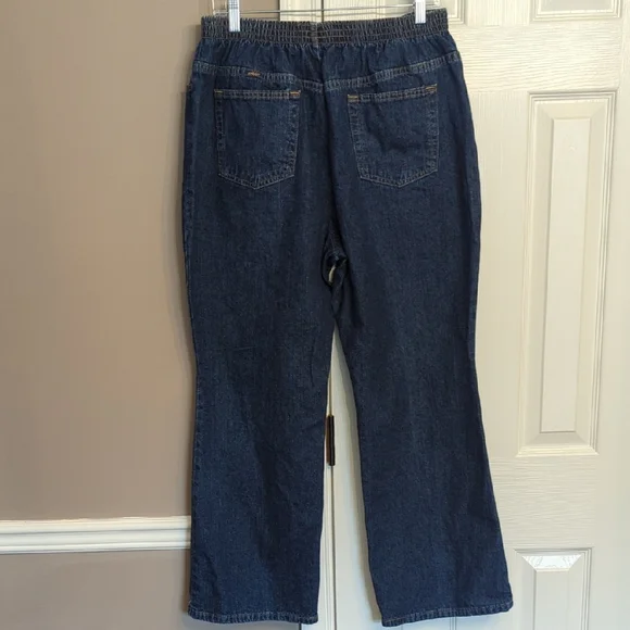 Chic Women's 18 Petite Relaxed Fit Denim Jeans - Picture 5 of 9